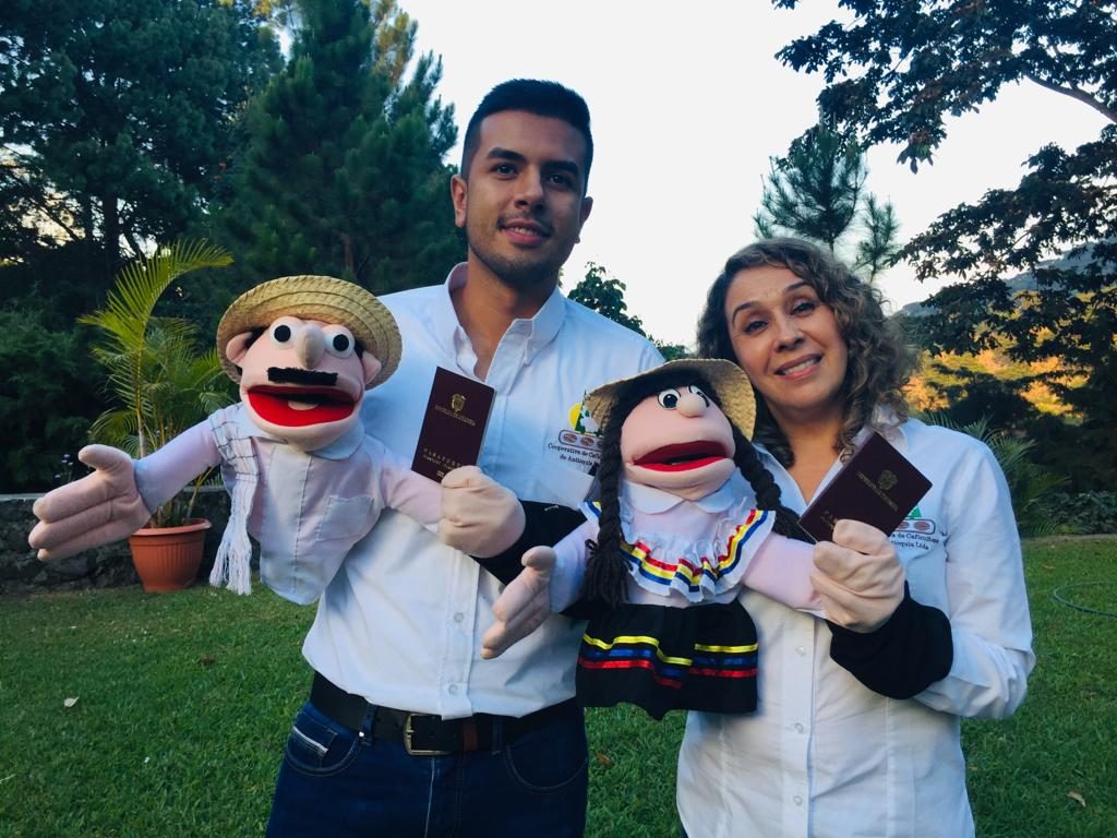 Bertulfo y Rosita visitan San Salvador