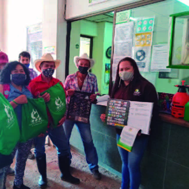 Entrega del KIT FAMILIAR EMPRESARIAL 2020