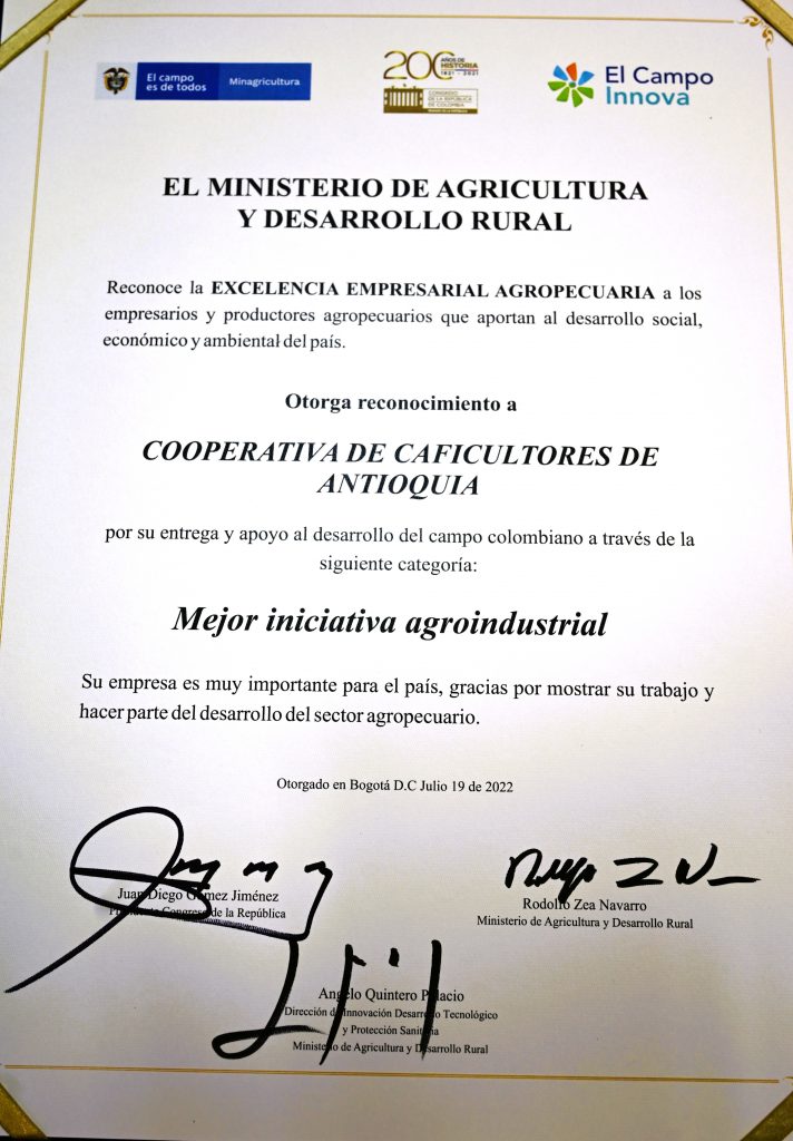 Reconocimiento: MEJOR INICIATIVA AGROINDUSTRIAL